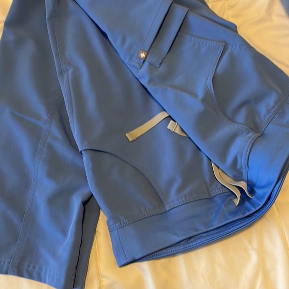 Figs KADE cargo scrub pants - Picture 3 of 3